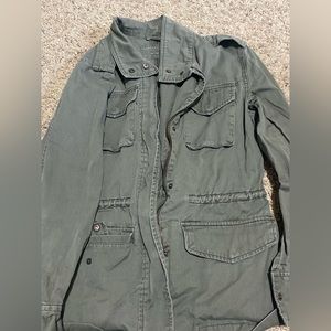 Size small Aeropostale green army jacket